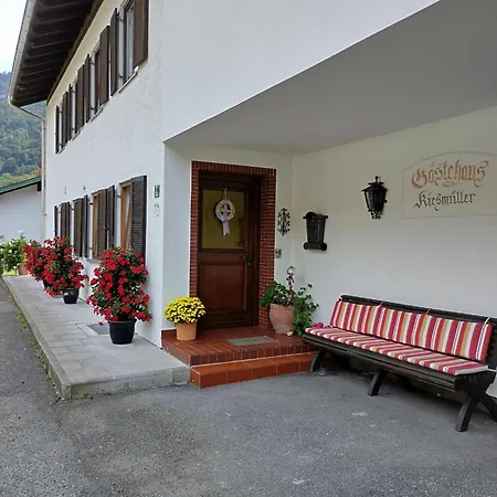 Gaestehaus Kiesmueller 3* Aschau im Chiemgau