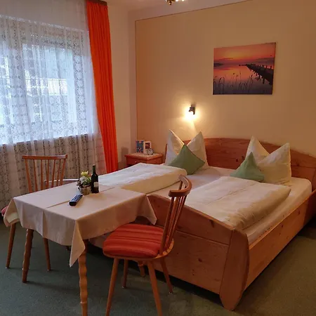 Gaestehaus Kiesmueller 3*