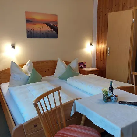 Gaestehaus Kiesmueller 3*