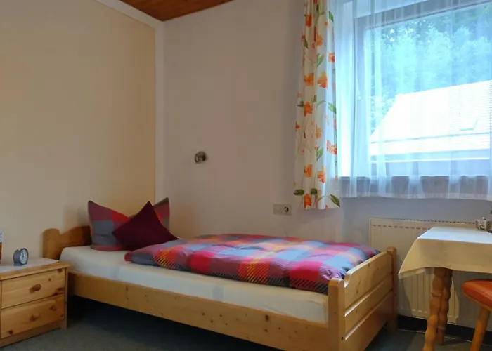 Gaestehaus Kiesmueller بيت ضيافة 3*